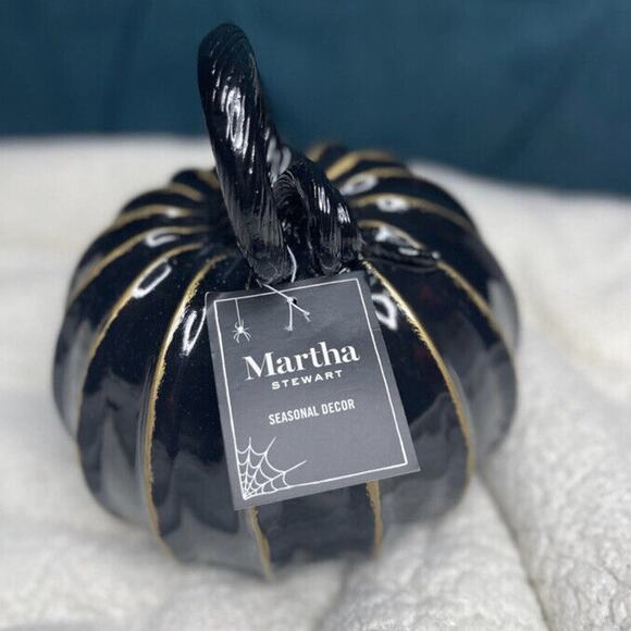 ⁀➷ MARTHA STEWART SMALL CERAMIC JACK O LANTERN PUMPKIN BLACK NWT - Picture 1 of 4